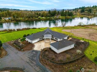 2567 Lewis River Road, Woodland, WA 98674
