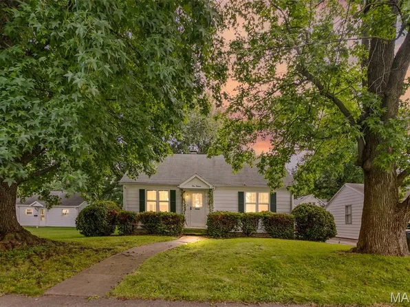 114 & 112 Andrew Ave, Jerseyville, IL 62052