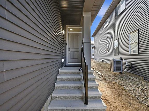 4th image of 191 E Herron Rise NE