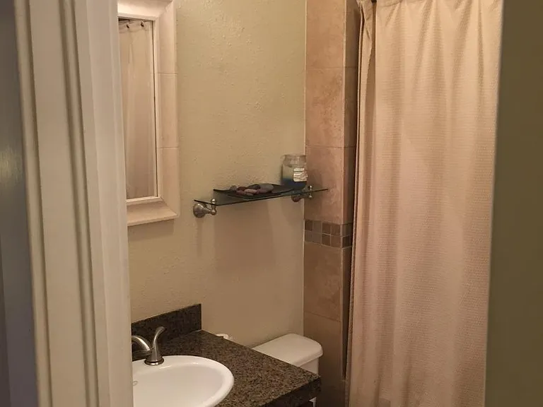 1284 N Columbine St — Photo 10