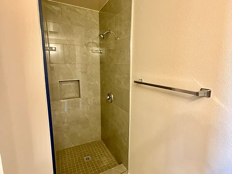 1134 Campbell St #305 — Photo 3