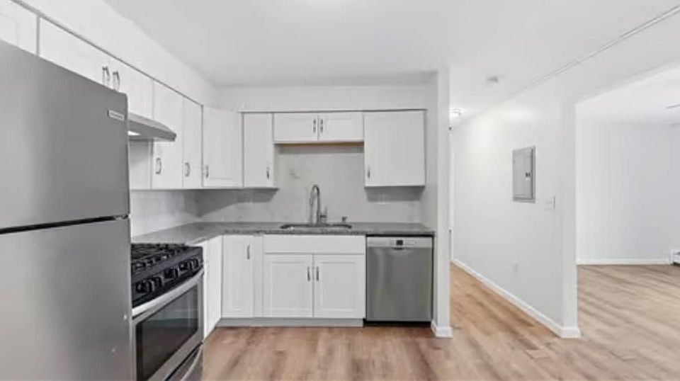 1st image of 10 Josephine St APT 310