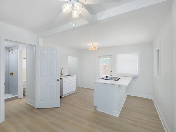 618 7th Ave N APT 1, Saint Petersburg, FL 33701