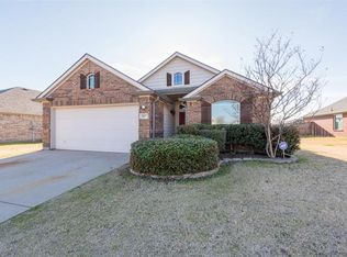 107 Bear Trl, Waxahachie, TX 75165