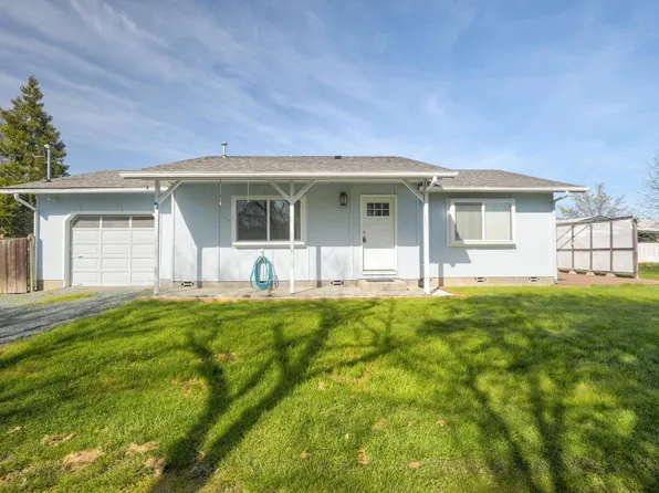 2368 Redwood Ave, Grants Pass, OR 97527