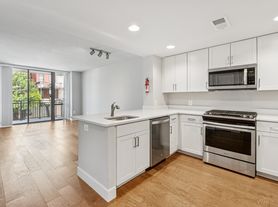 50 Florida Ave NE