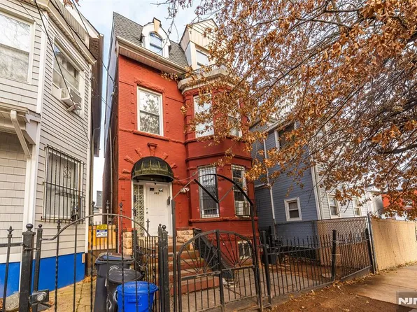 267 6th Ave W, Newark, NJ 07107