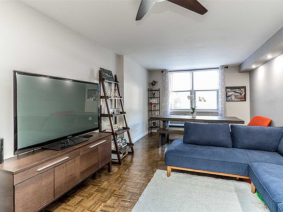 3rd image of 241-20 Northern Blvd APT L1