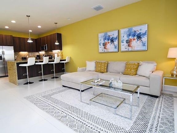 2nd image of 1532 Retreat Cir