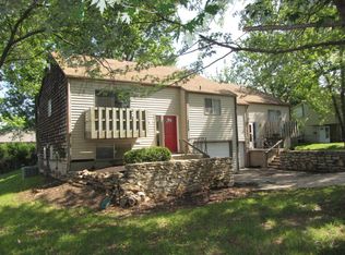 3304 Bridge Manor Dr, Kansas City, MO 64137