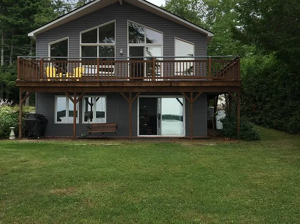 203 Woodland Ave, Old Town, ME 04468