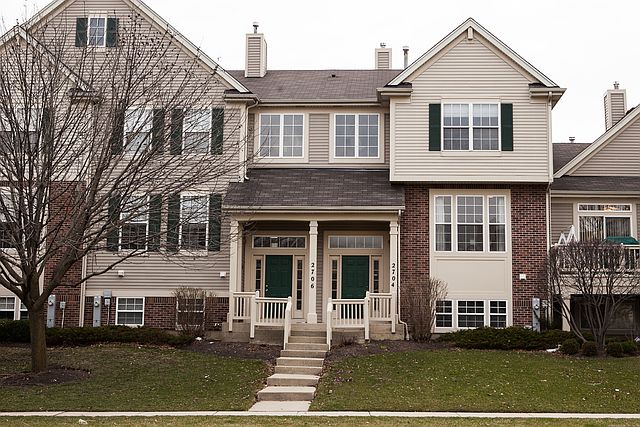 1st image of 2704 N Greenwood Ave