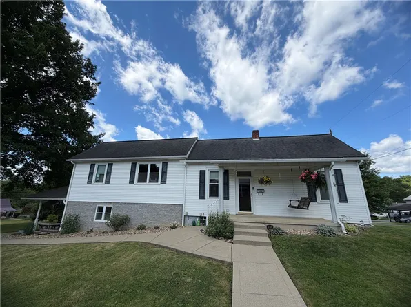 695 Sherman Ave, Waynesburg, PA 15370