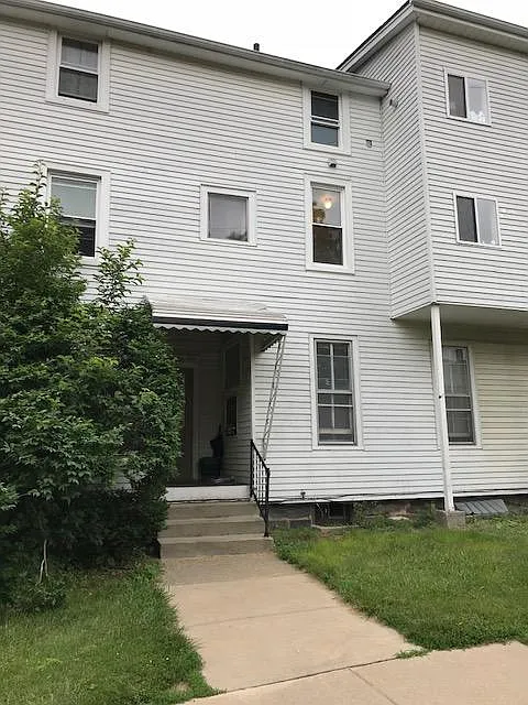 EXTERIOR - 110 W Kingsley St #4
