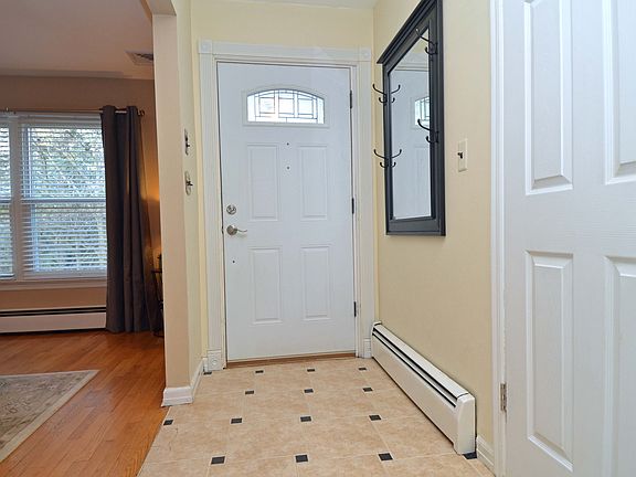 Entry to Living Room