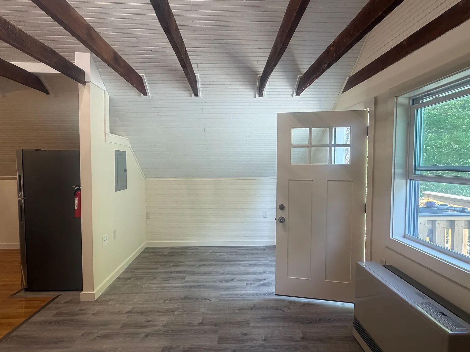 Studio, 651 sqft, $1,275 — Photo 4