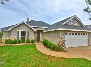 107 Briarfield Dr, Sweetwater, TX 79556