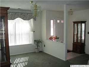 1st image of 333 Gardenia Dr