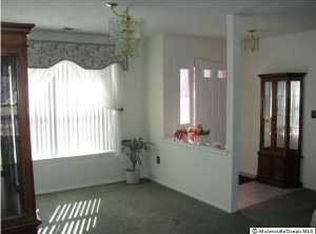333 Gardenia Dr, Whiting, NJ 08759