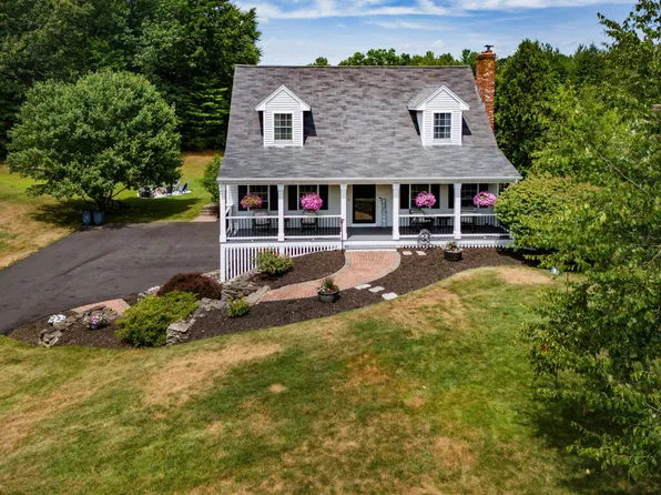 4 Ashley Drive, Newton, NH 03858