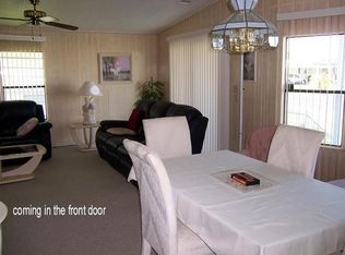 5350 Powhattan St, Zephyrhills, FL 33542