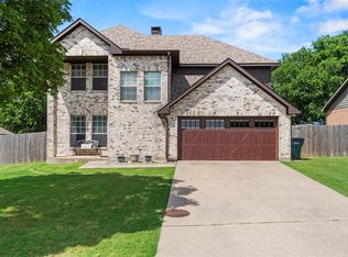 1504 Creekview Ln, Sherman, TX 75092