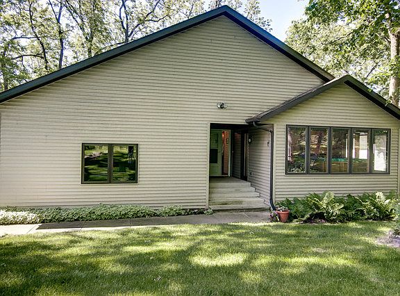 4th image of 2169 Gainsboro Ave