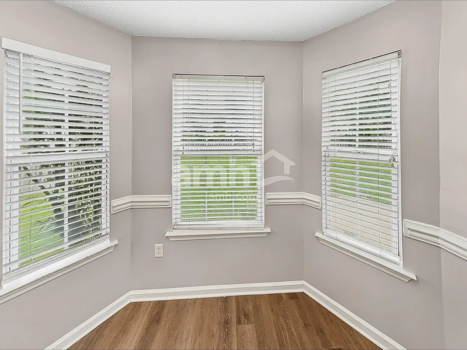 4 bed, 2.0 bath, 1624 sqft, $2,240 — Photo 4