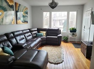 2953 W Lyndale St #1, Chicago, IL 60647