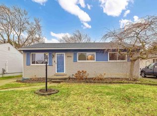 20530 Broadacres St, Clinton Township, MI 48035