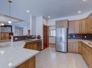 235 Pinnacle Dr, Lake Mills, WI 53551