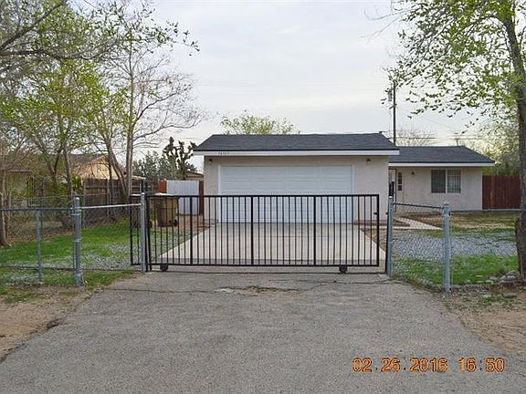 3rd image of 16165 Live Oak St