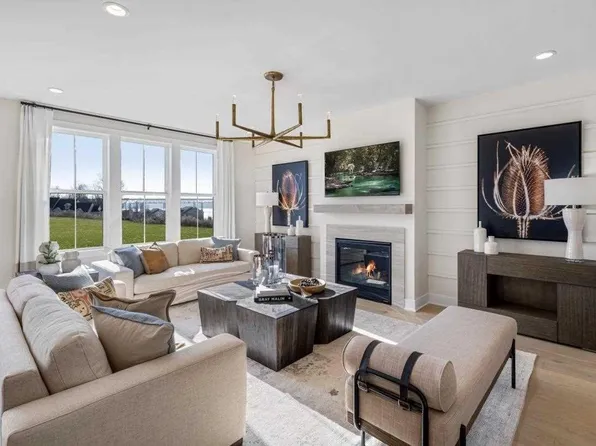 221 SUPERIOR Court #37, Wappingers Falls, NY 12590