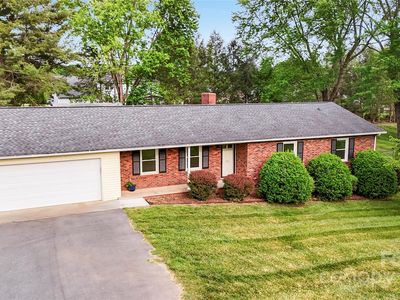 326 N Greenbriar Rd, Statesville, NC, 28625