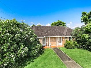 1122 Amelia St, Gretna, LA 70053