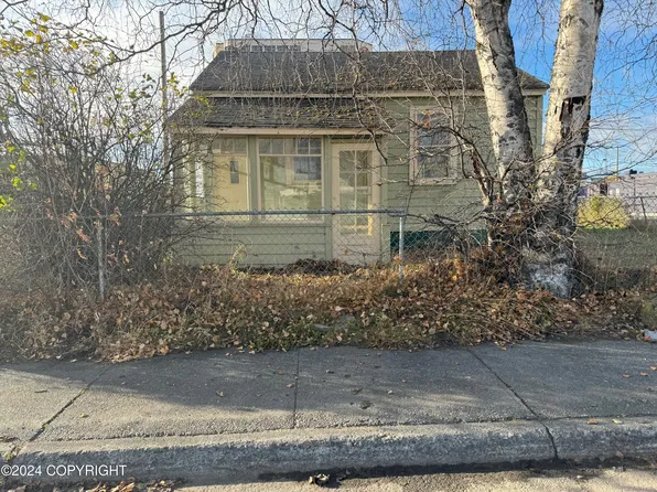 530 Fairbanks St, Anchorage, AK 99501