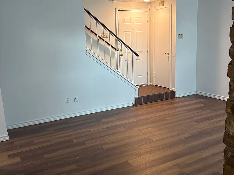 422 Menlo Park Dr — Photo 5