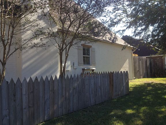 Fence, lintel & shutters 