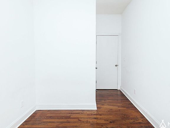 2nd image of 478 Halsey St #1