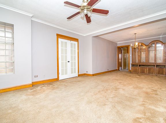 4th image of 5232 W Parker Ave