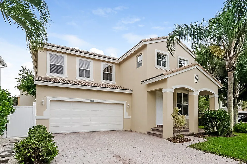 5 bed, 3.5 bath, 2982 sqft, $4,050 — Photo 4