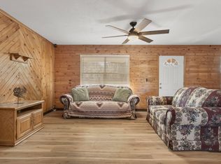 2424 White Pond Church Rd, Alford, FL 32420