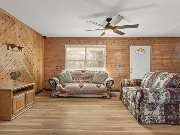 2424 White Pond Church Rd, Alford, FL 32420