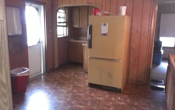 2nd image of 1600 N 11th St
