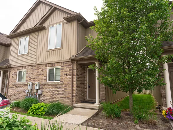 6117 Kelsey Cres #8, Niagara Falls, ON L2H 0L6