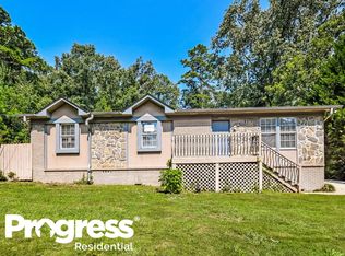 3082 Queenstown Rd, Trussville, AL 35173