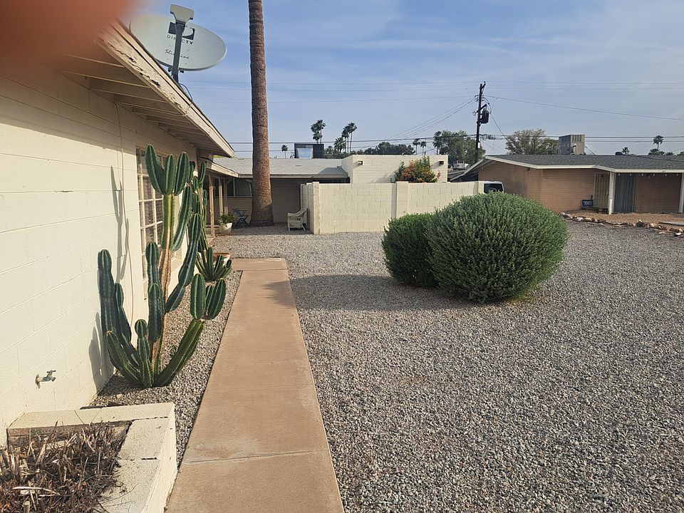 1st image of 3638 E Glenrosa Ave APT 4