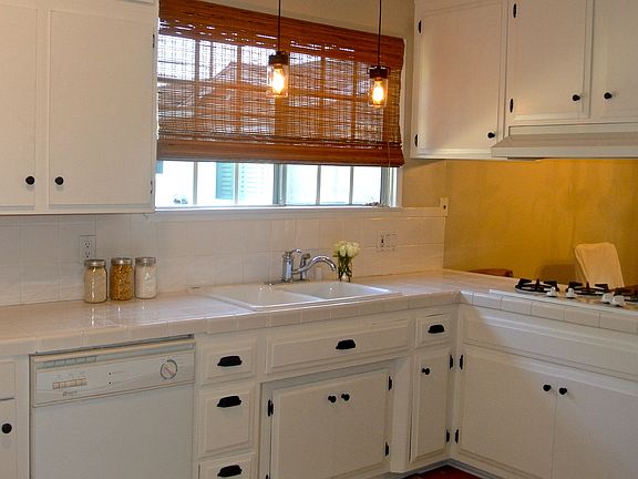3rd image of 6555 Kenwater Ave