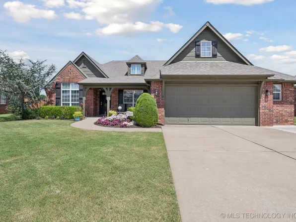 921 S 75th St, Broken Arrow, OK 74014