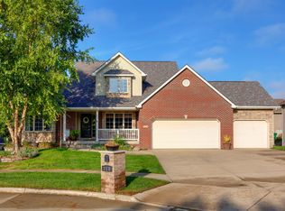 710 NW Rockcrest Cir, Ankeny, IA 50023